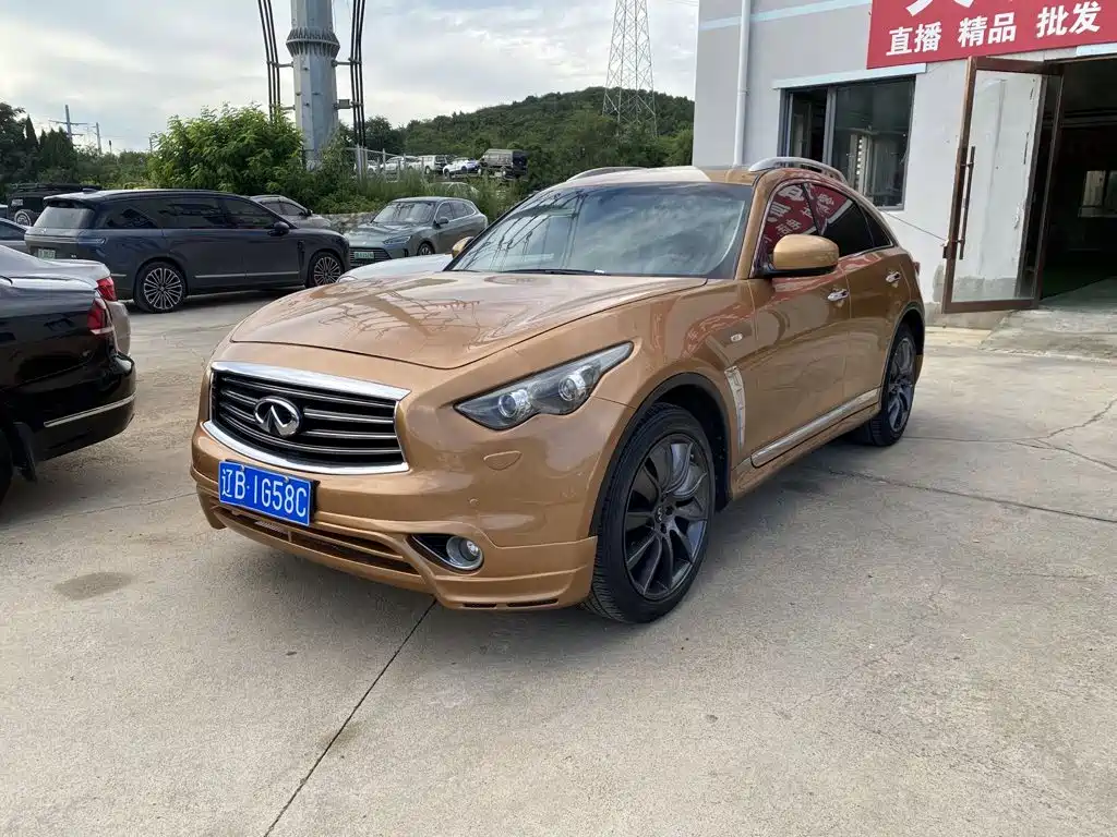 Infiniti FX — миниатюра 3