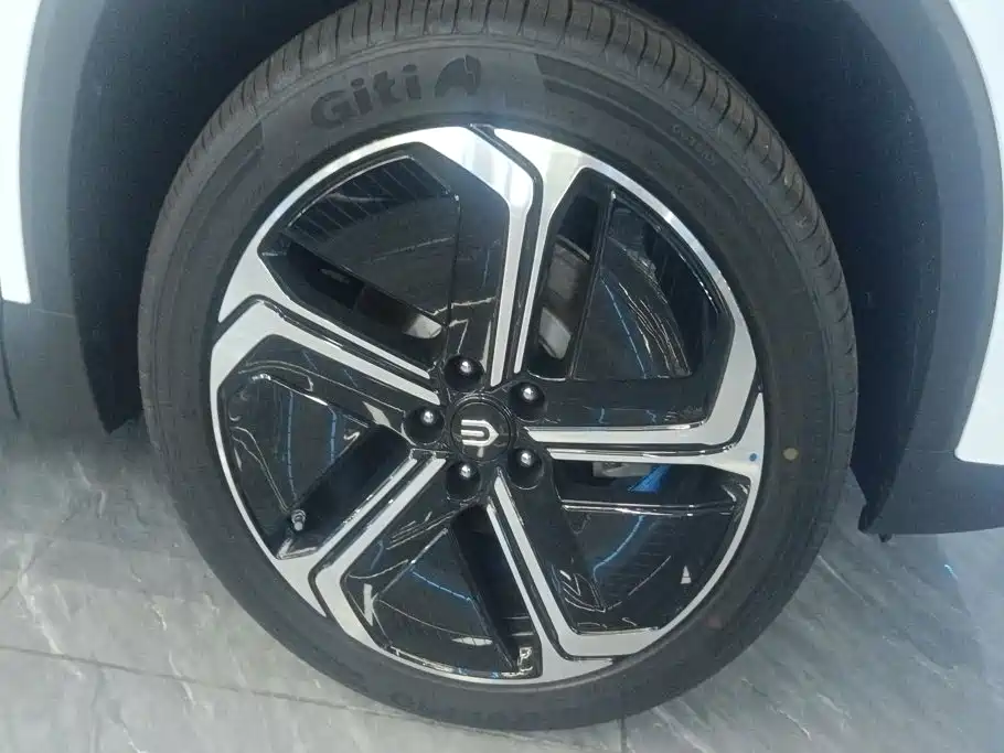 Skyworth HT-i — миниатюра 6