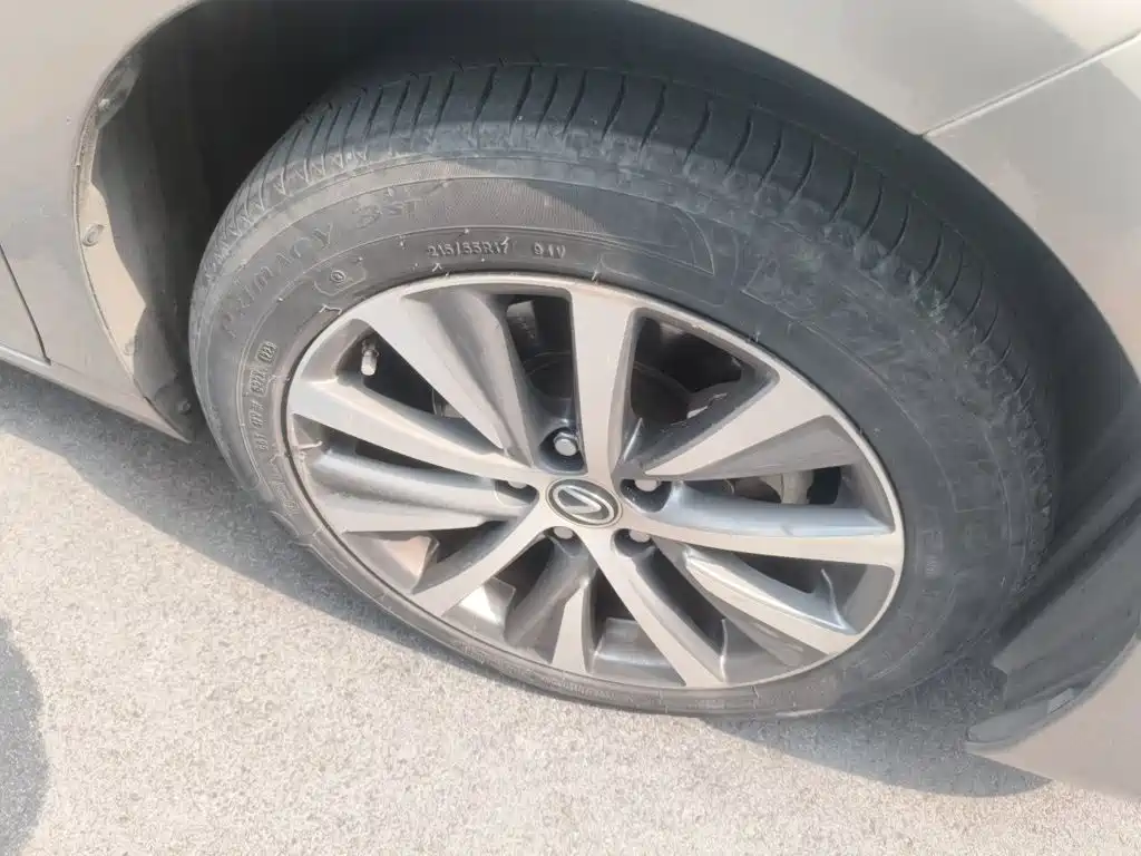 Lexus ES — миниатюра 25