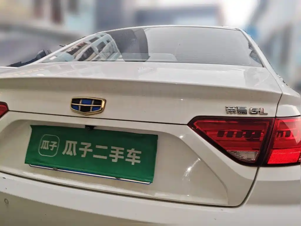 Geely Emgrand GL — миниатюра 5