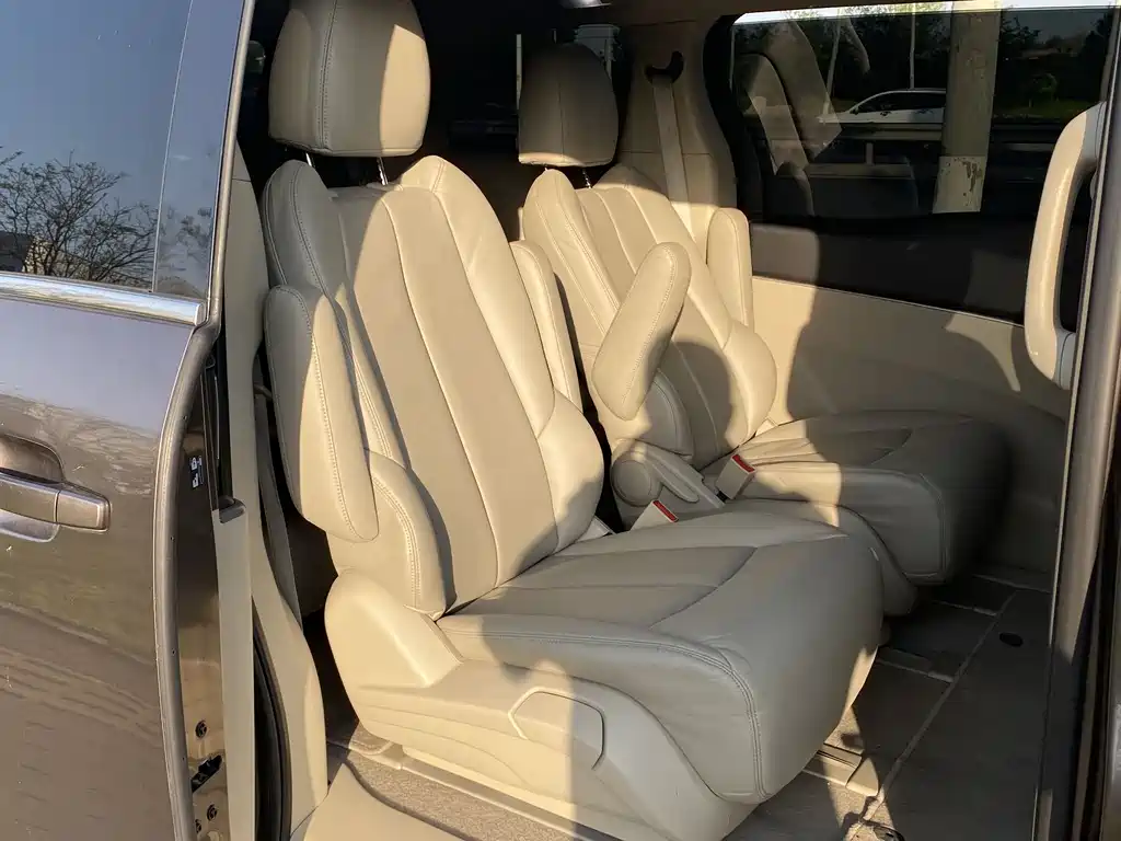Buick GL8 2014 2.4L CT Luxury Comfort