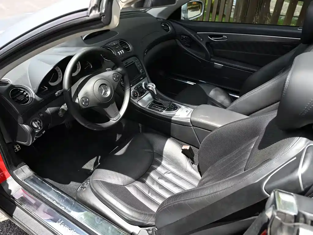Mercedes-Benz SL-Class — миниатюра 6
