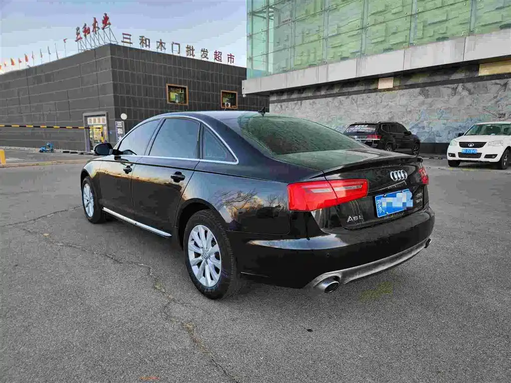 Audi A6L 2012 30 FSI Comfort