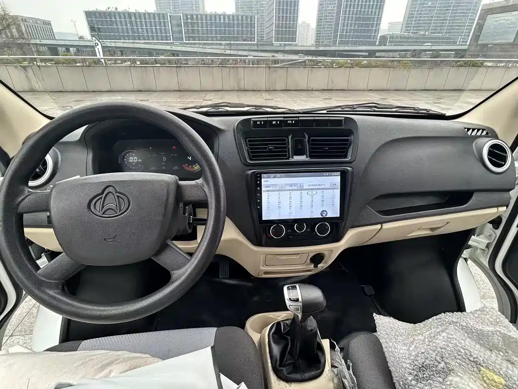 CHANGAN CHANGAN RUIXING EM80