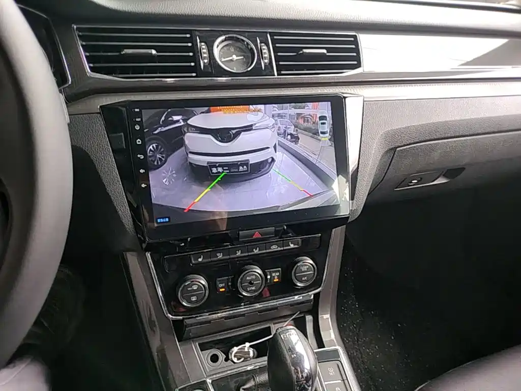 Volkswagen Passat — миниатюра 13