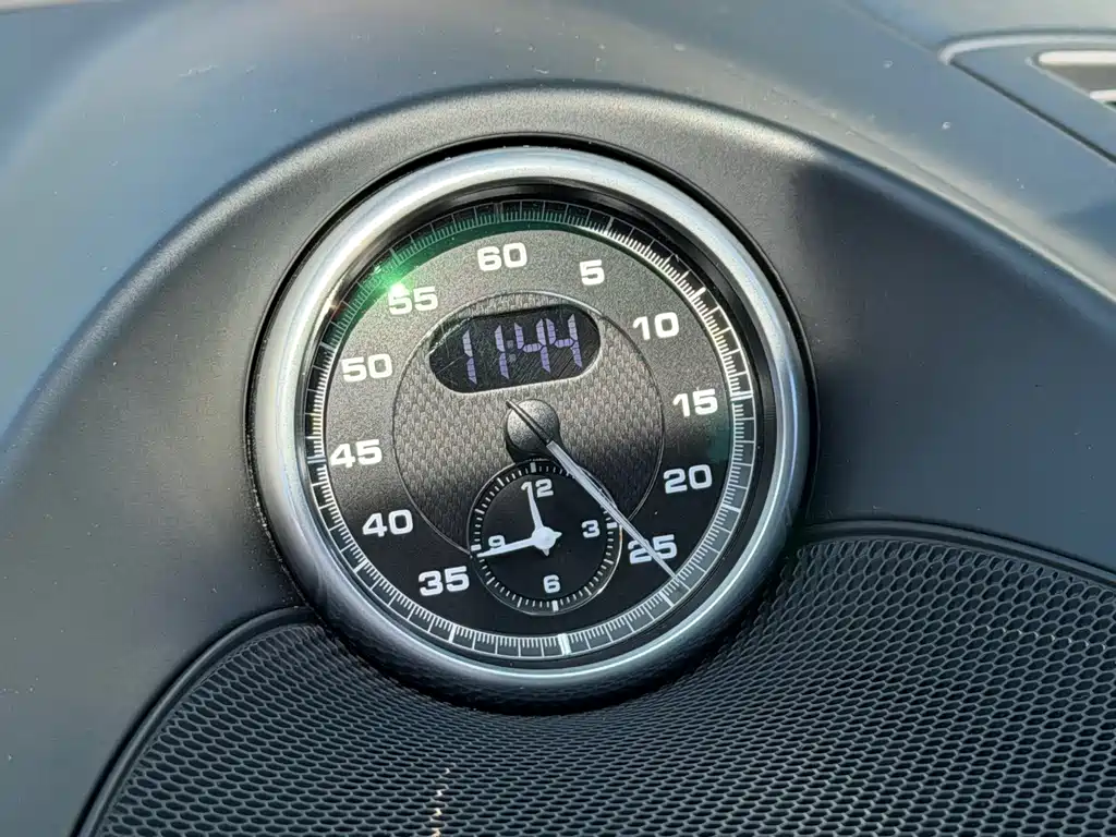 Porsche Cayenne — миниатюра 17