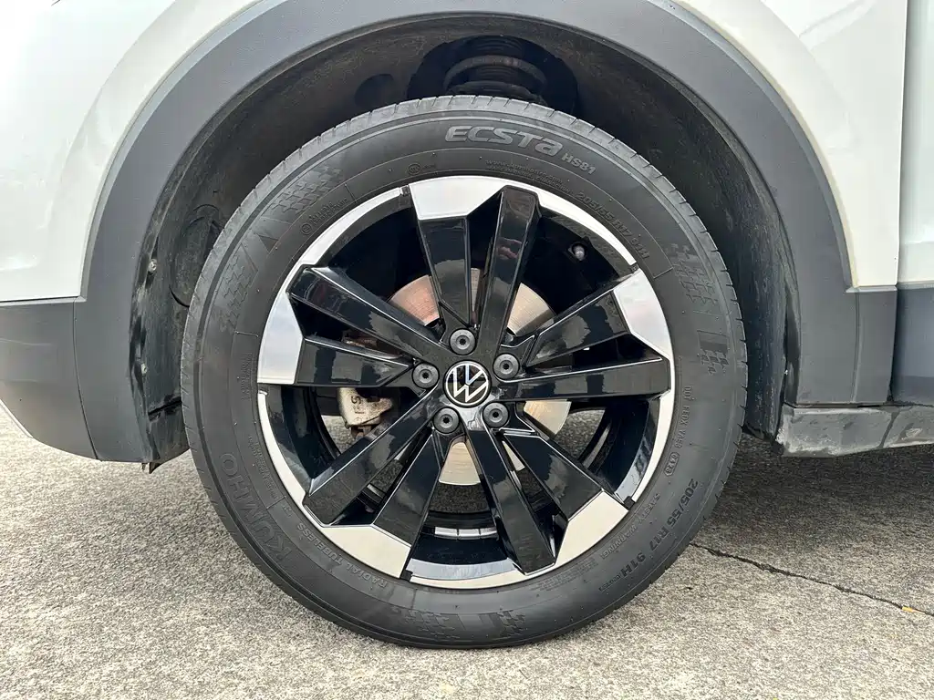 VOLKSWAGEN EXPLORING THE SHADOW