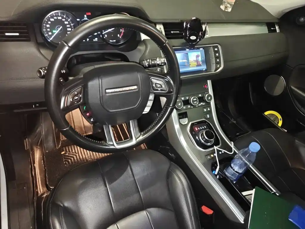 Land Rover Evoque — миниатюра 5