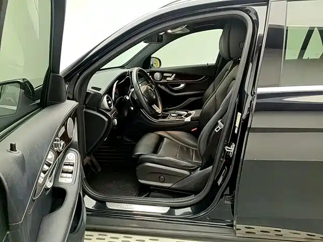 Mercedes-Benz GLC — миниатюра 12