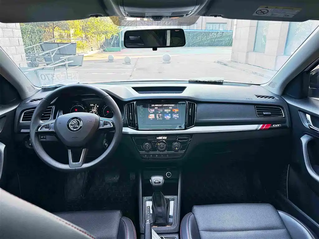 Skoda Kamiq — миниатюра 7