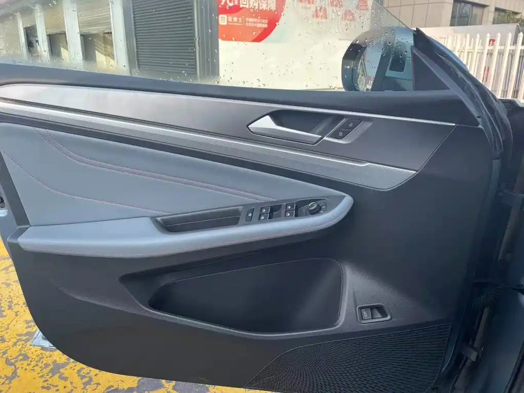 Volkswagen Lamando — миниатюра 9
