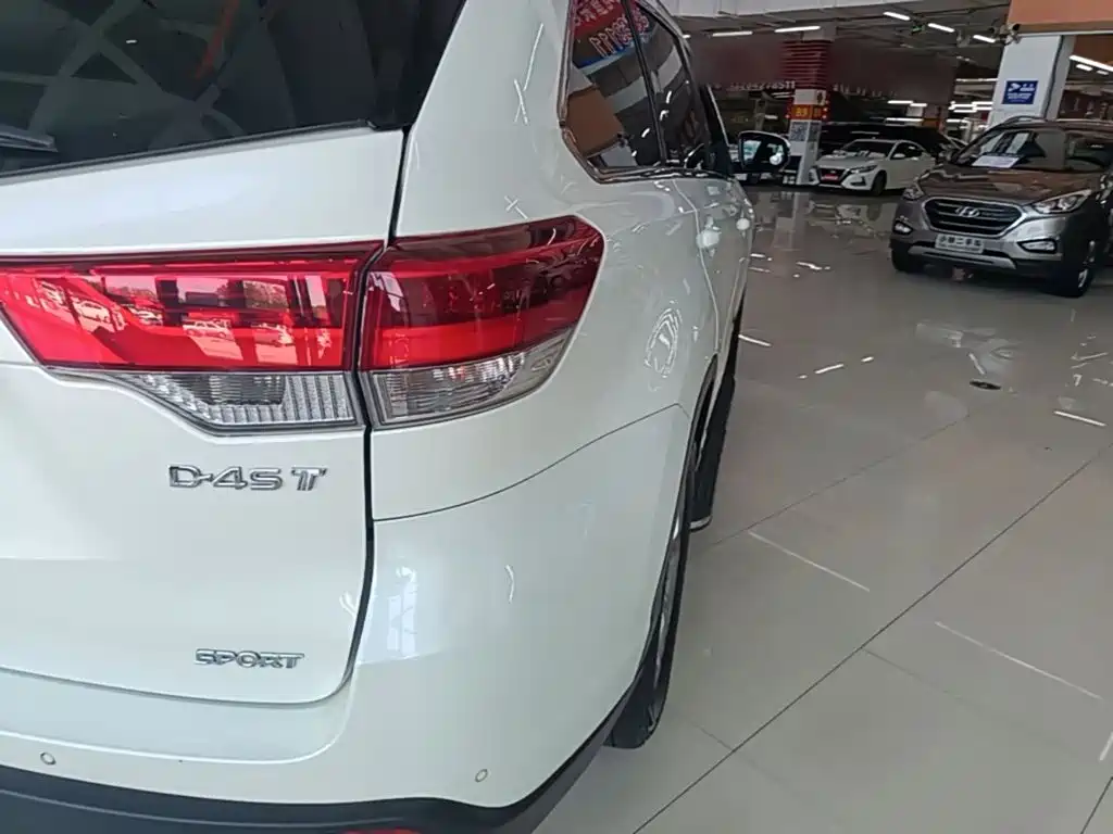 Toyota Highlander — миниатюра 8