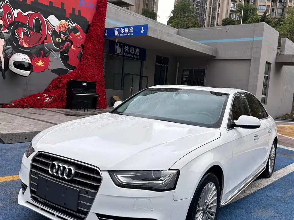 Audi A4L 2016 35 TFSI S line Comfort
