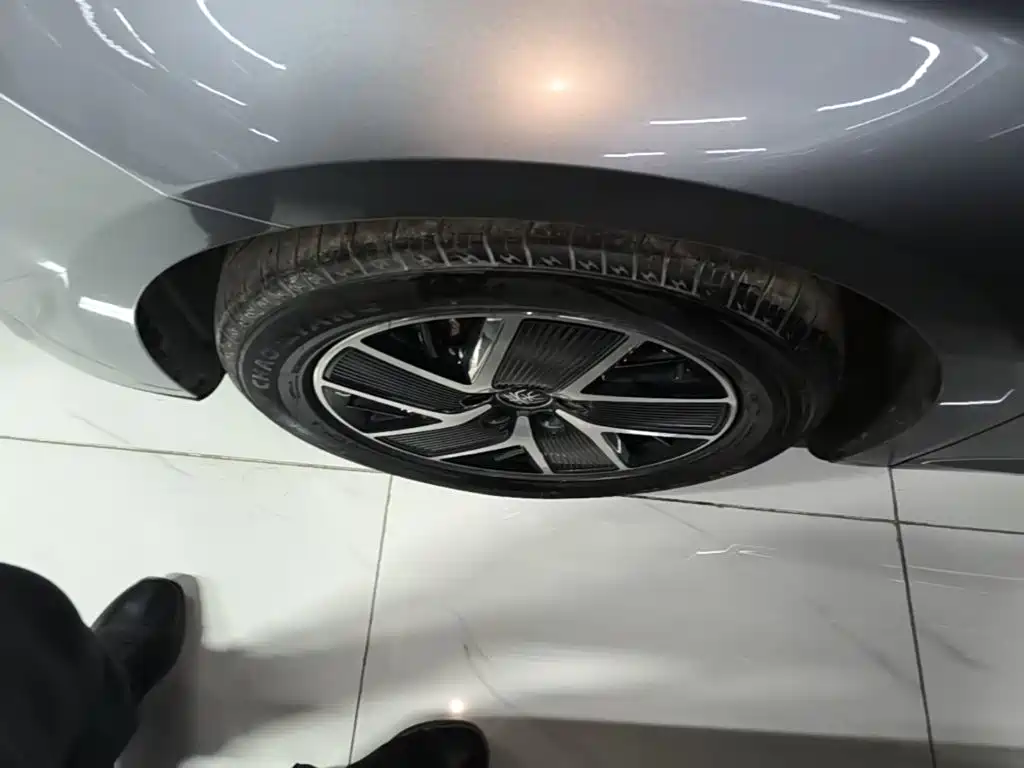BYD Qin L — миниатюра 23