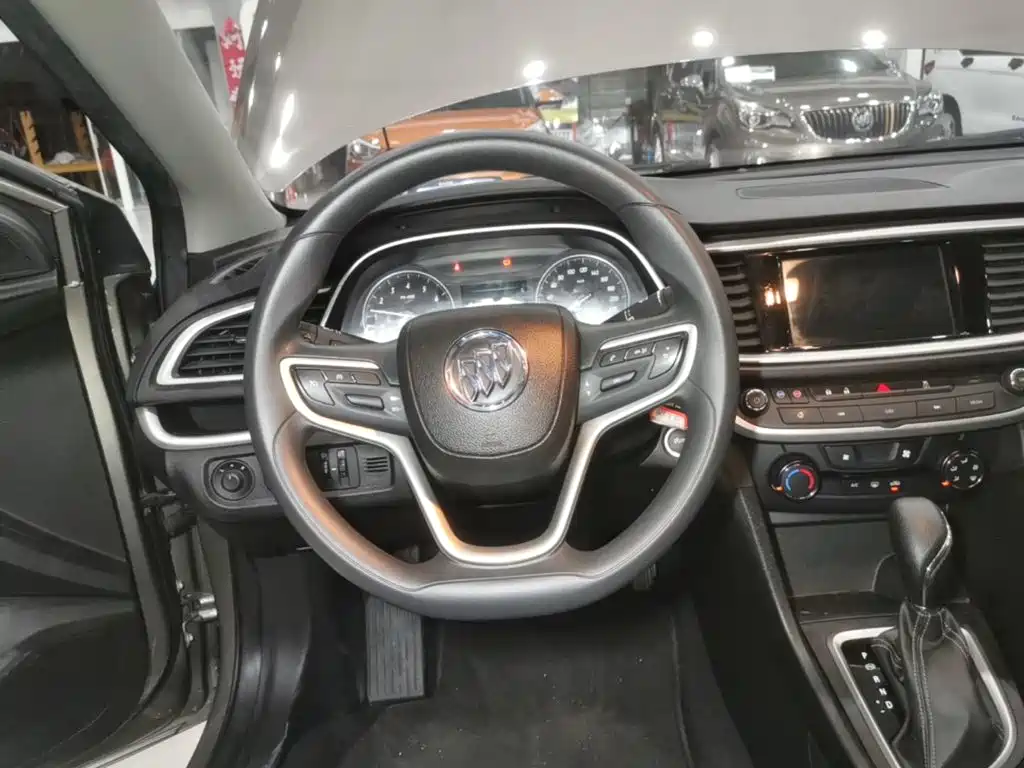 Buick Excelle — миниатюра 11