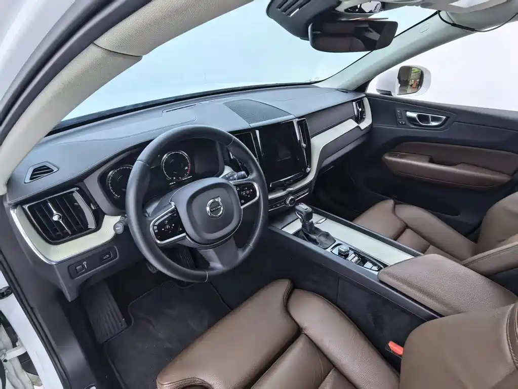 Volvo XC60 — миниатюра 17