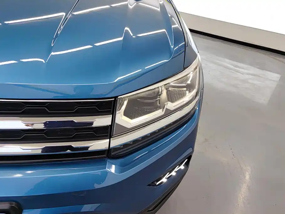 Volkswagen Tharu 2020 330TSI Luxury VI