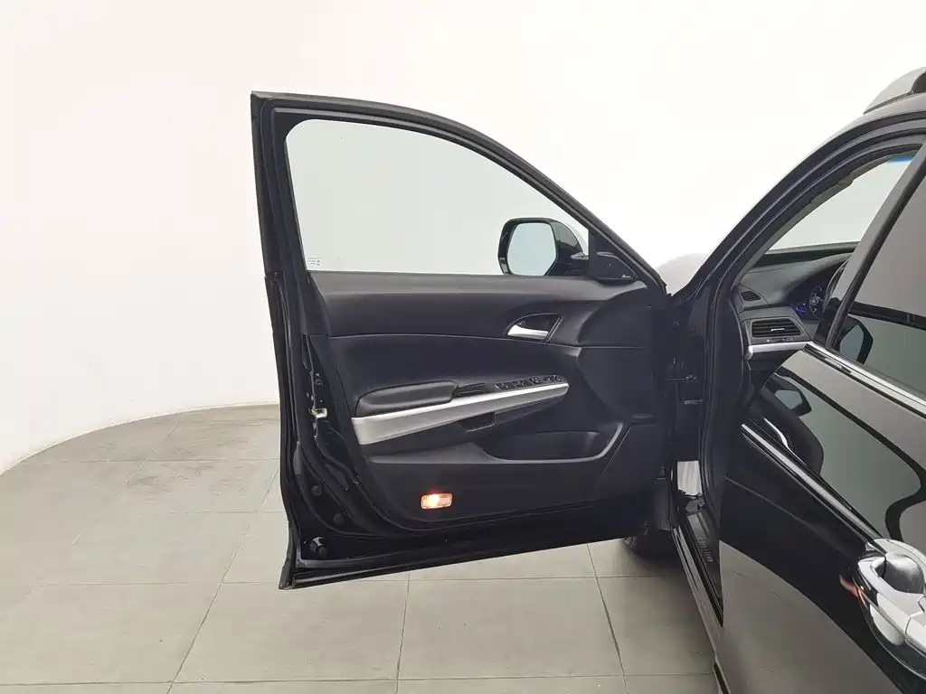 Honda Crosstour — миниатюра 8