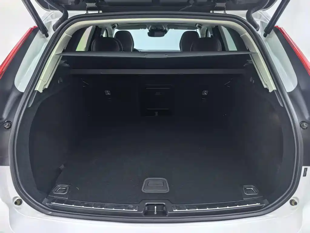 Volvo XC60 — миниатюра 27