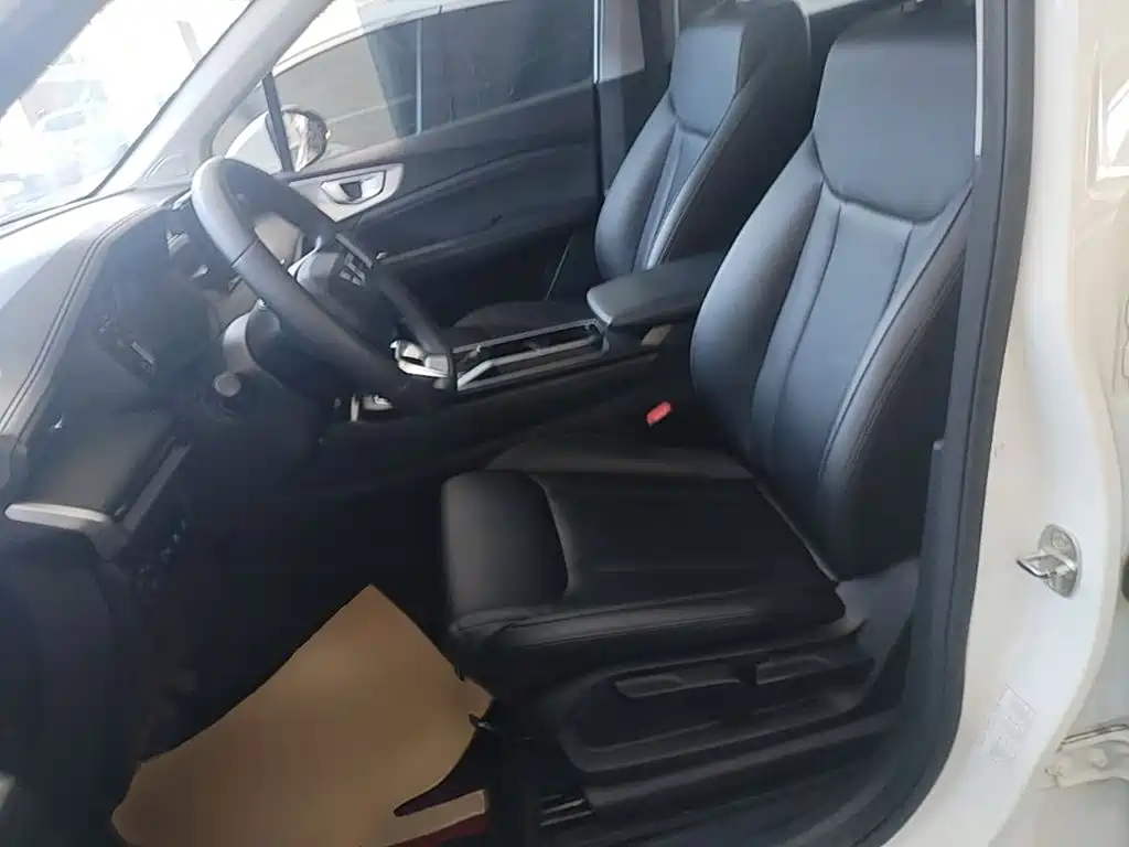 Wuling Jiachen — миниатюра 15