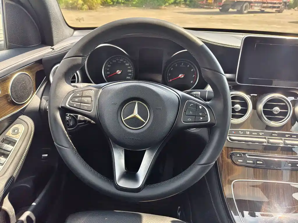 Mercedes-Benz GLC — миниатюра 15
