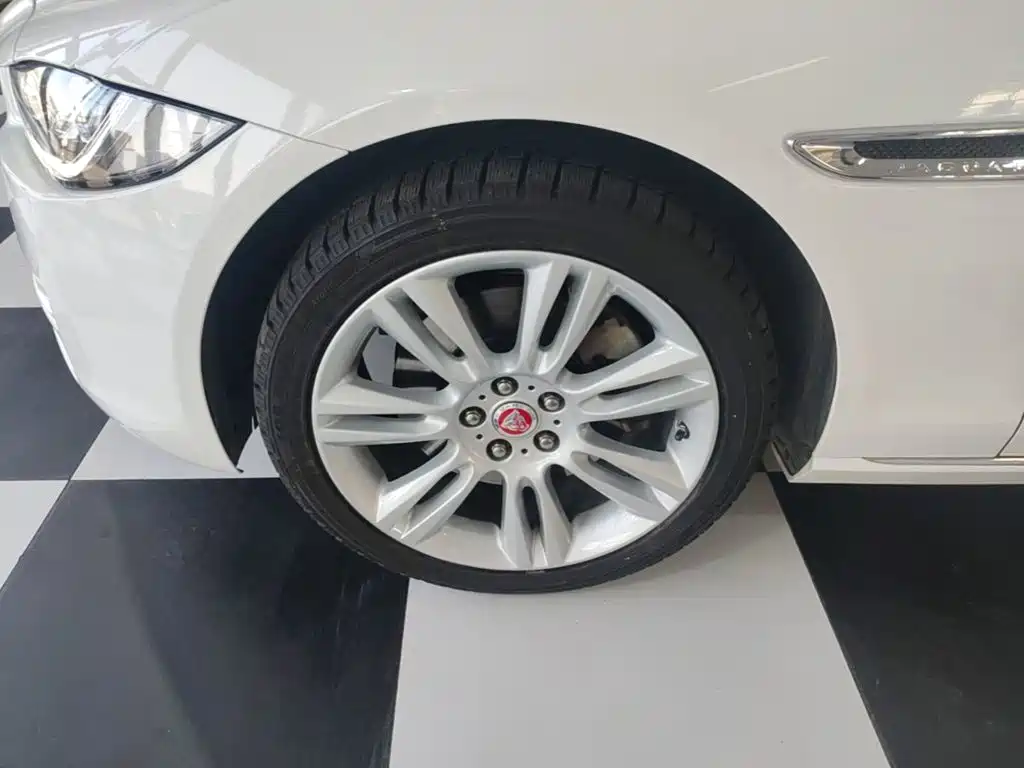 Jaguar XEL — миниатюра 23