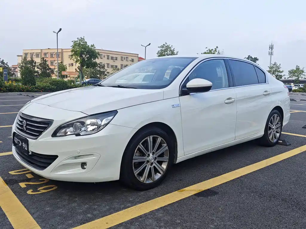 Купить Peugeot 408
