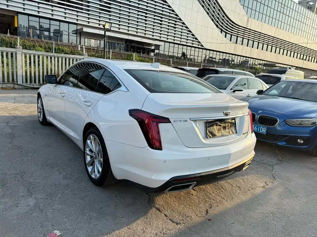 Cadillac CT5 — миниатюра 8