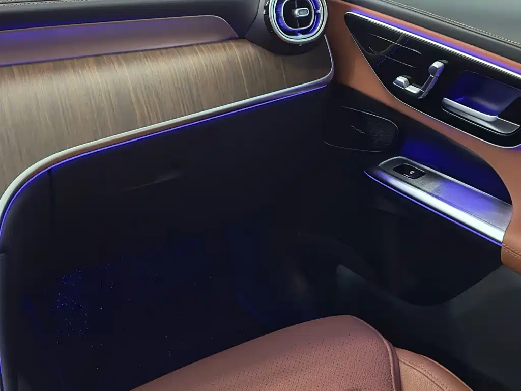 Mercedes-Benz GLC — миниатюра 14