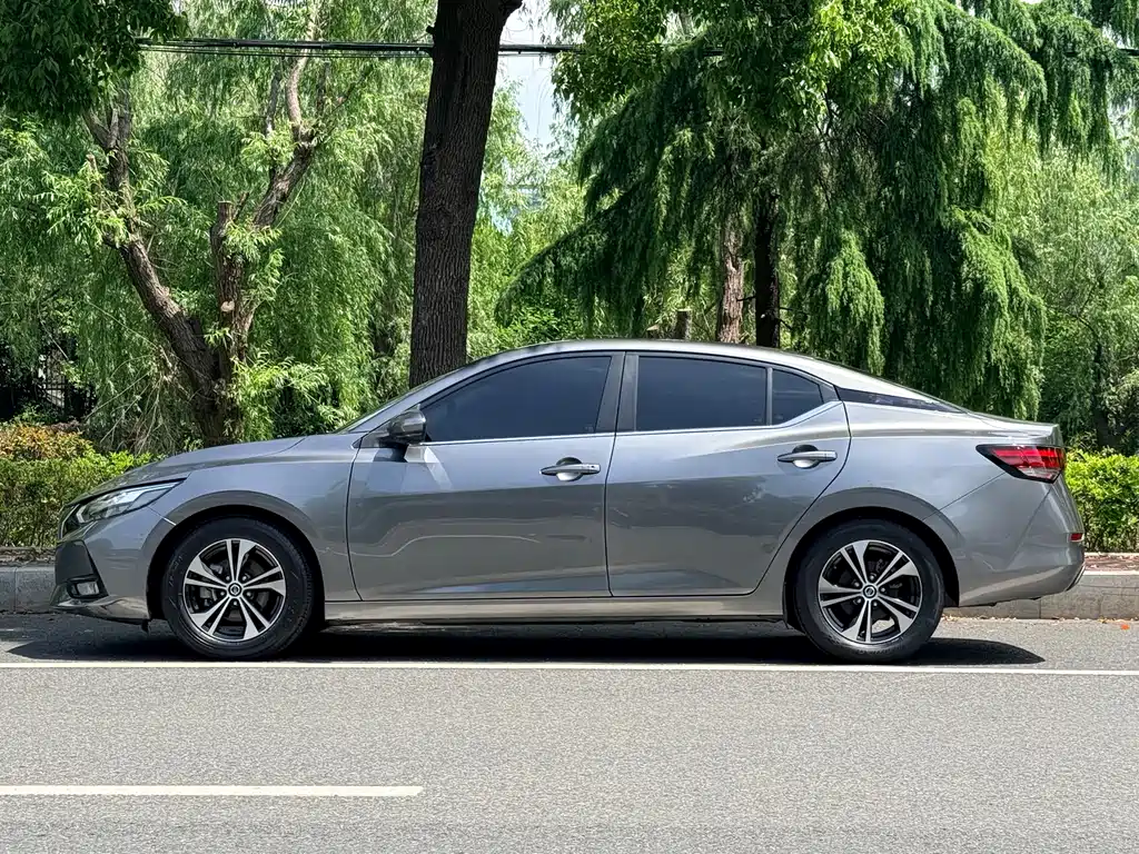 Nissan Sylphy 2021 1.6L XL CVT Enjoy