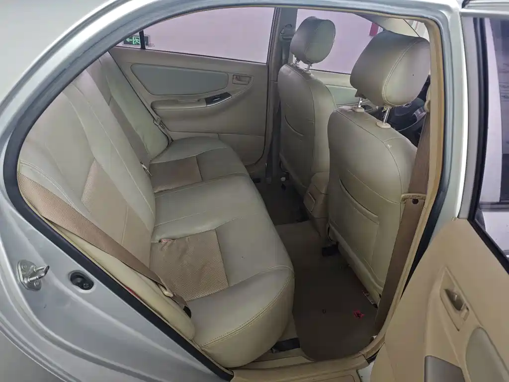 Toyota Corolla — миниатюра 10