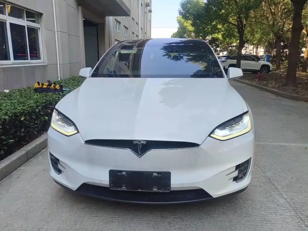 Tesla Model X — фотографии объявления, Фото 3