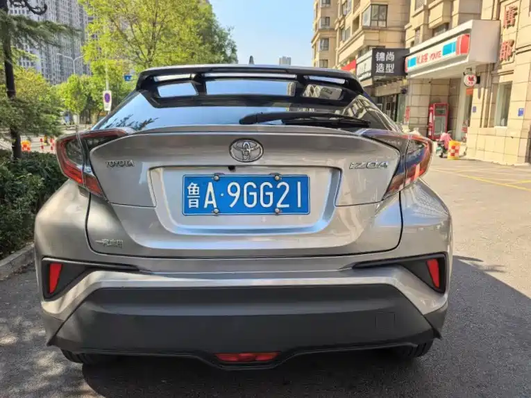 Toyota IZOA — миниатюра 4