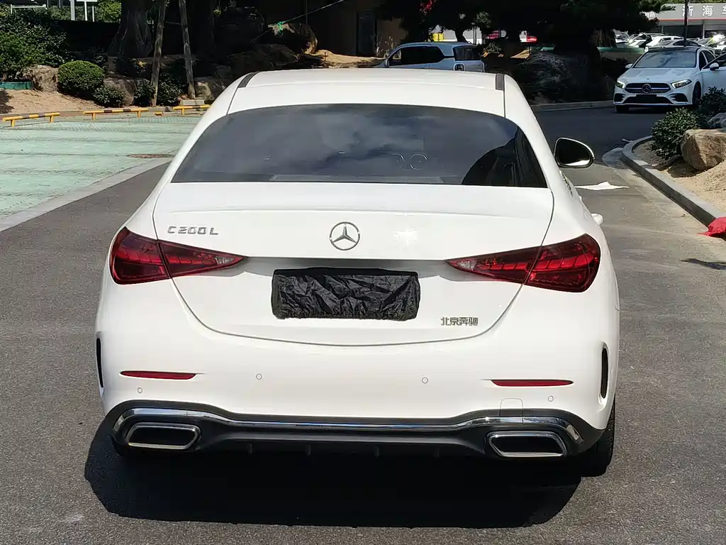 Mercedes-Benz C-Class — миниатюра 16