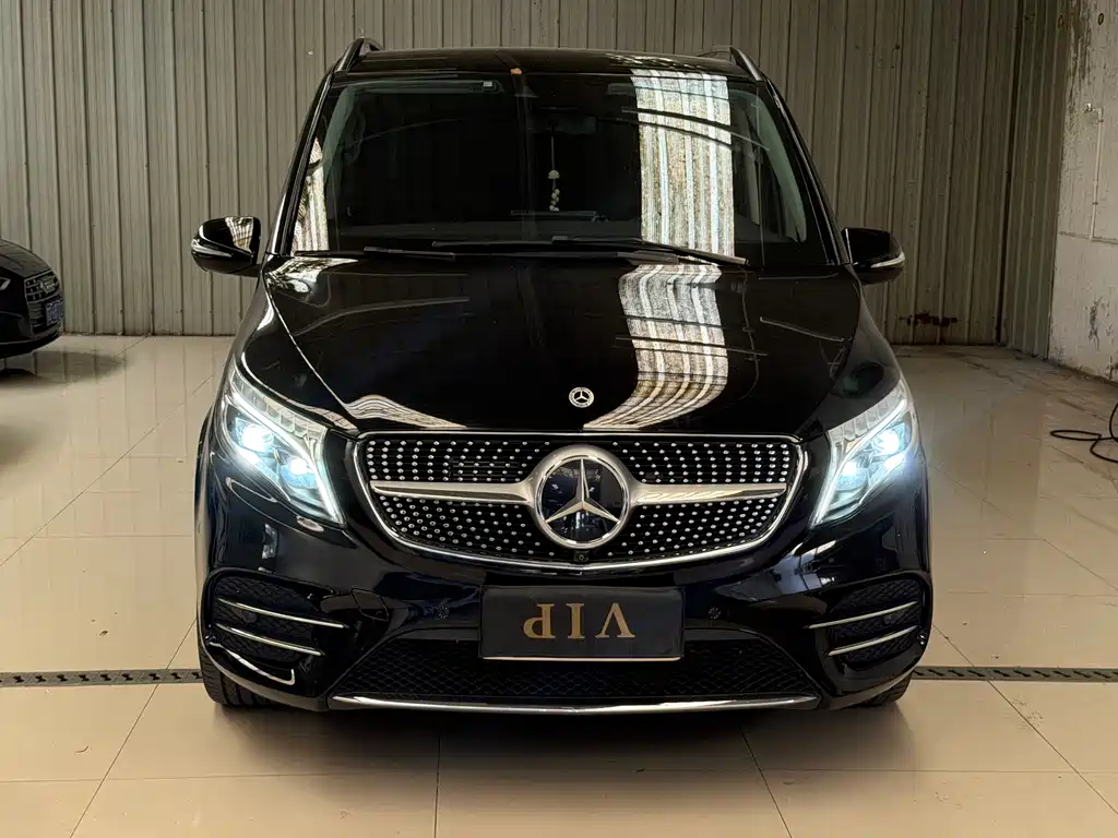 Mercedes-Benz V-Class 2022