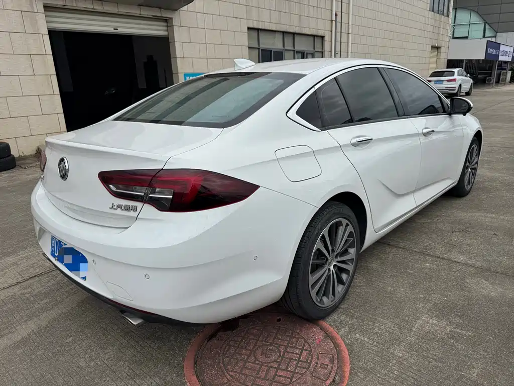 Buick Regal — миниатюра 6