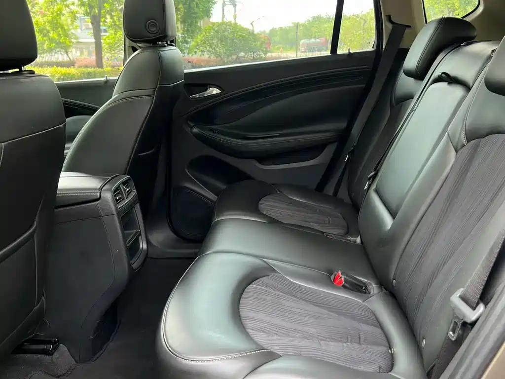 Buick Envision Plus 20T 2WD Leading Type, фото 9