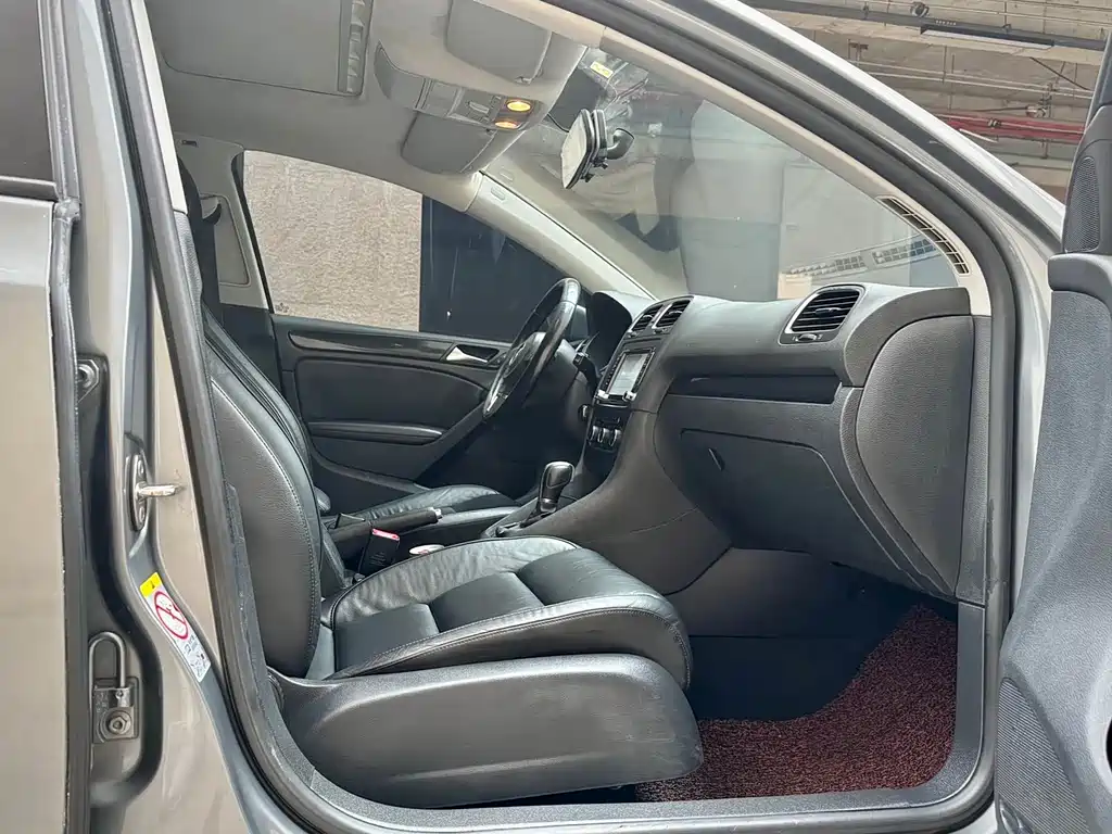 Volkswagen Golf — миниатюра 9