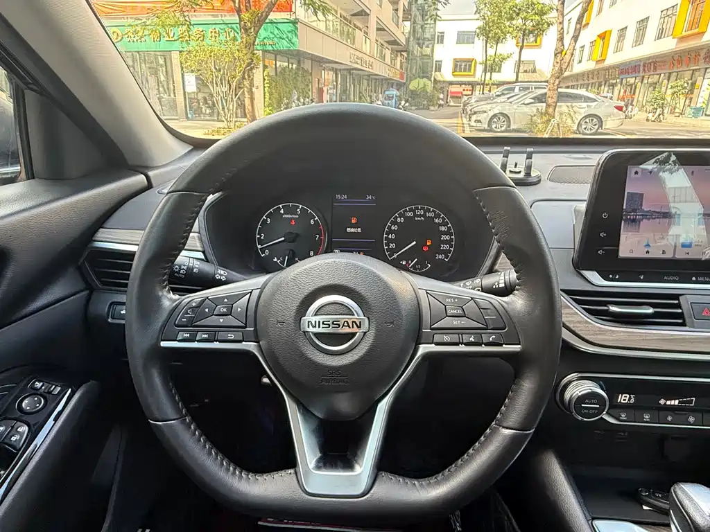Nissan Teana — миниатюра 9