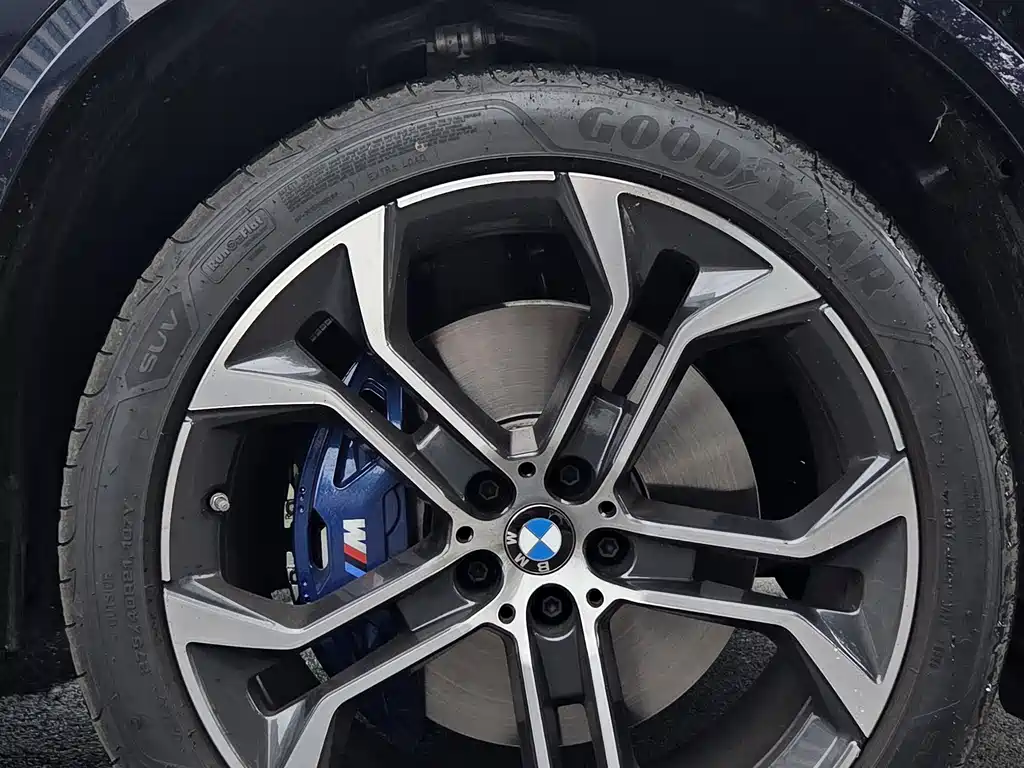 BMW X5 2026 xDrive 40Li M Sport