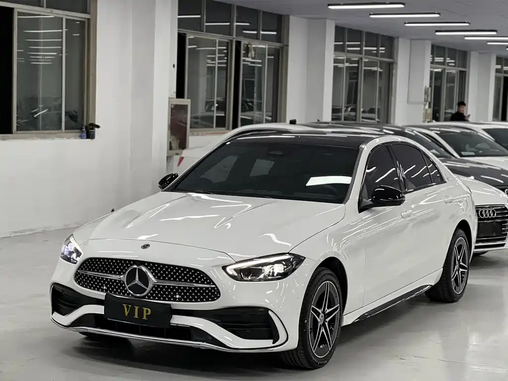 Mercedes-Benz C-Class 2025