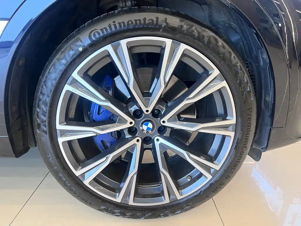 BMW X7 — миниатюра 24