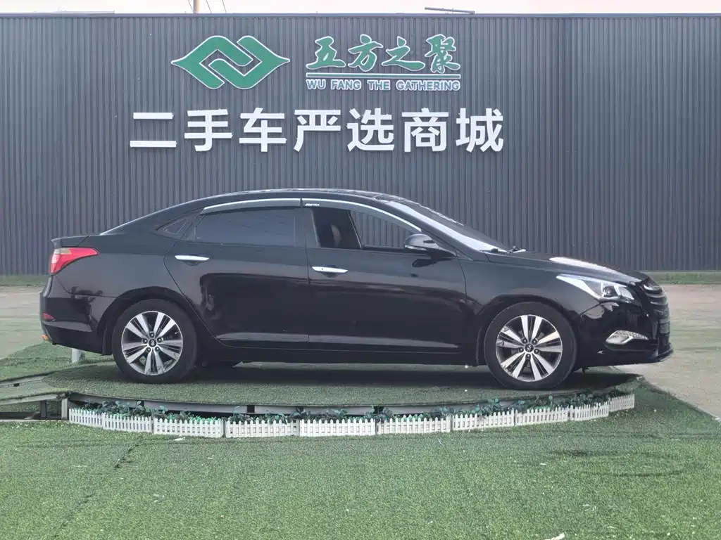 Hyundai Mistra 2014 1.8L AT Luxury DLX