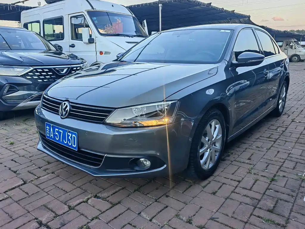 Volkswagen Sagitar