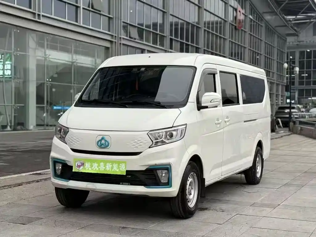 CHANGAN CROSS STAR V7 EV