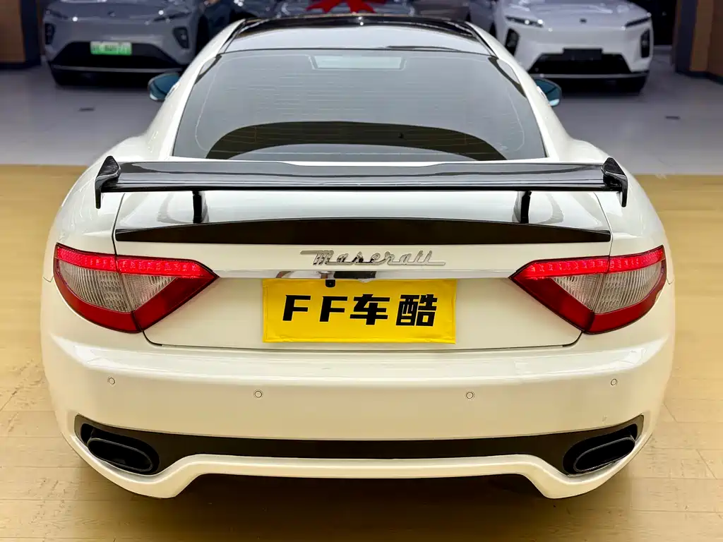 Maserati GranTurismo 2012 4.7L MC Stradale