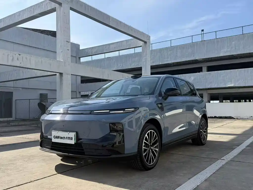 2025 Leapmotor B10 - zdjęcie 1 z 9