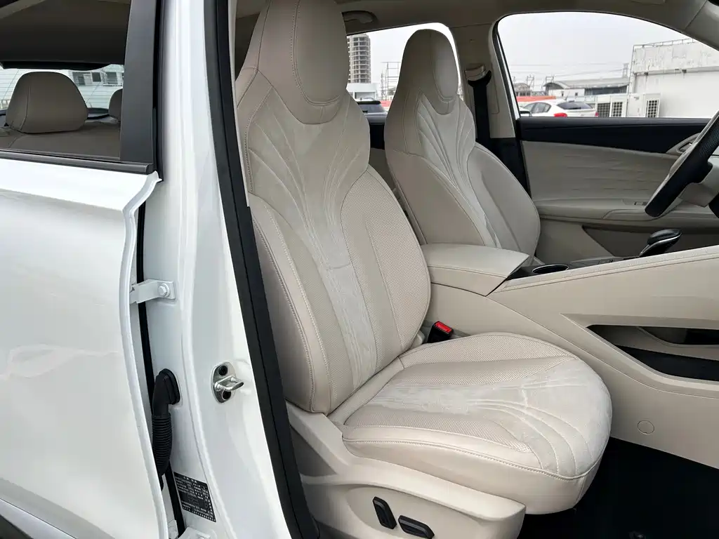 Roewe D5X DMH — миниатюра 14