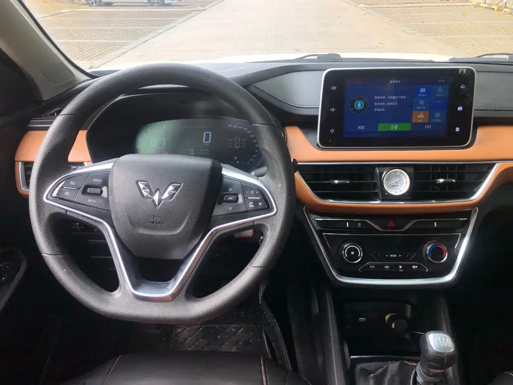 WULING WULING HONGGUANG S3