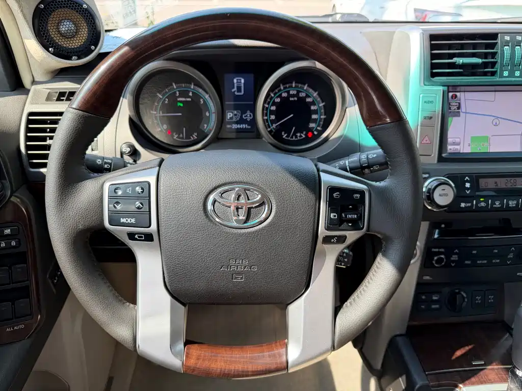 Toyota Land Cruiser Prado 2010 4.0L AT VX NAVI